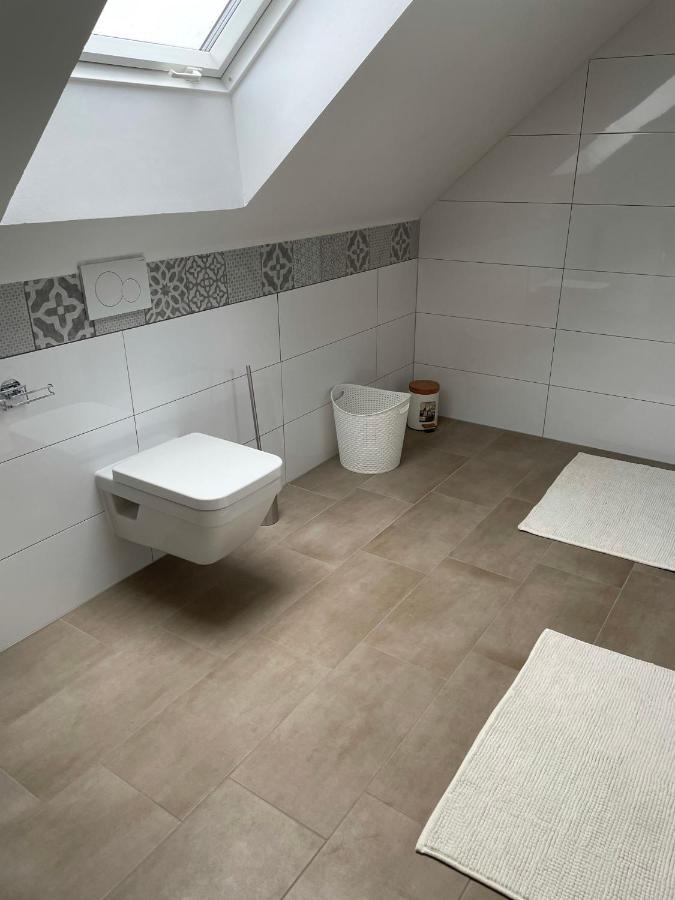 Jahn Apartment *