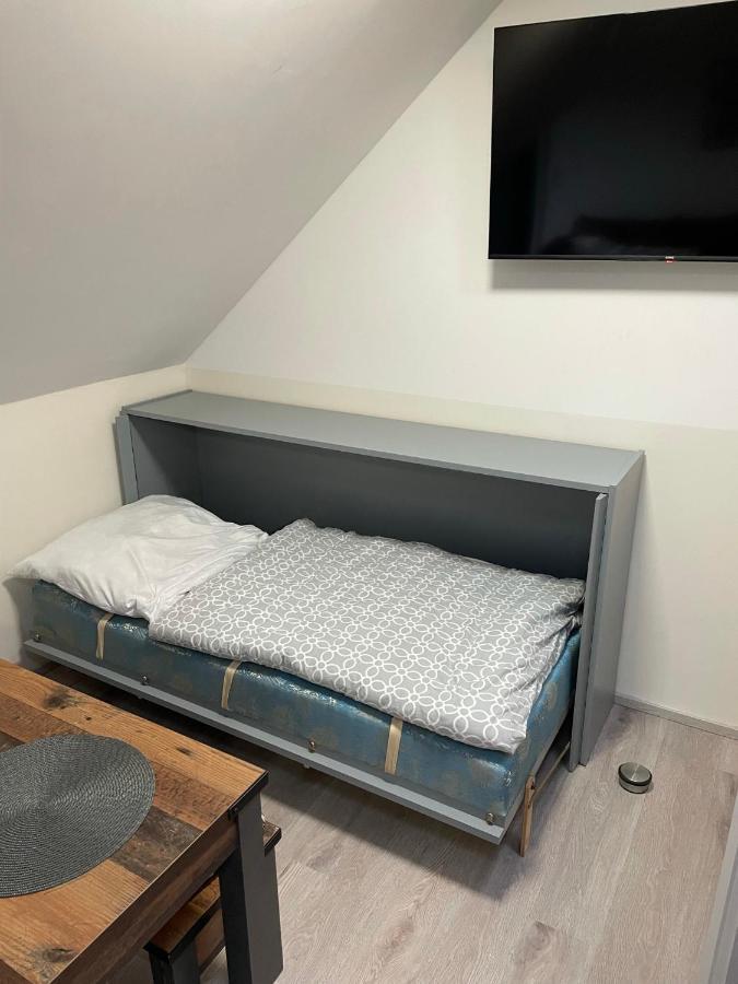 Jahn Apartment *